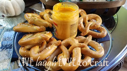 blog-oktoberfest-party-soft-pretzels-mustard-cheeese.jpg