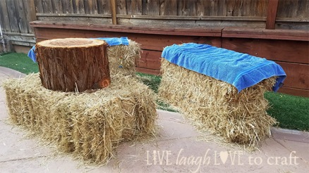 blog-straw-hay-bales-oktoberfest-theme-party-seating.jpg